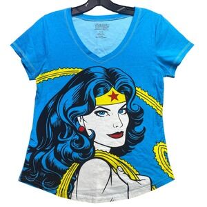 Wonder Woman Shirt Womens Medium AOP Graphic Comic Festival Everyday Streetwear